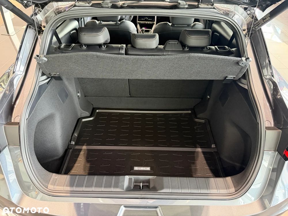 Lexus LBX 1.5 Hybrid Cool - 6