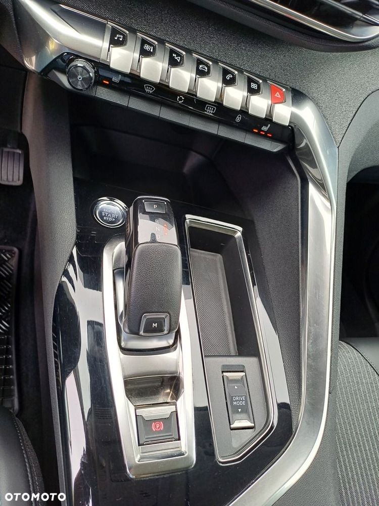 Peugeot 3008 - 16