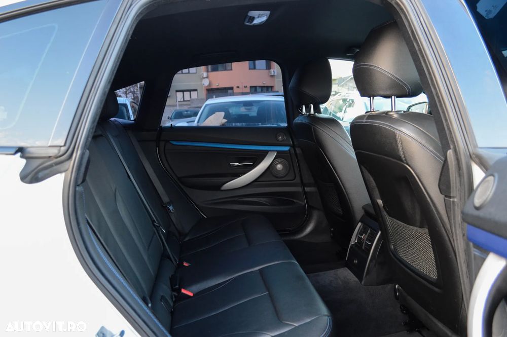 BMW Seria 3 320i Aut. Edition M Sport Shadow - 34