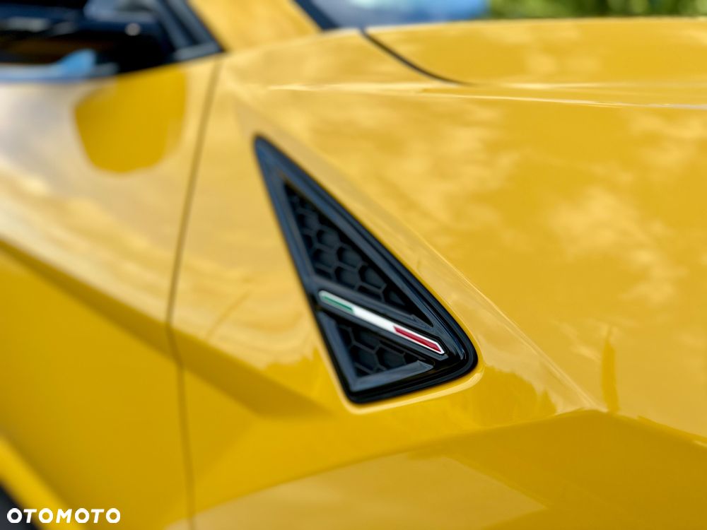 Lamborghini Urus - 40