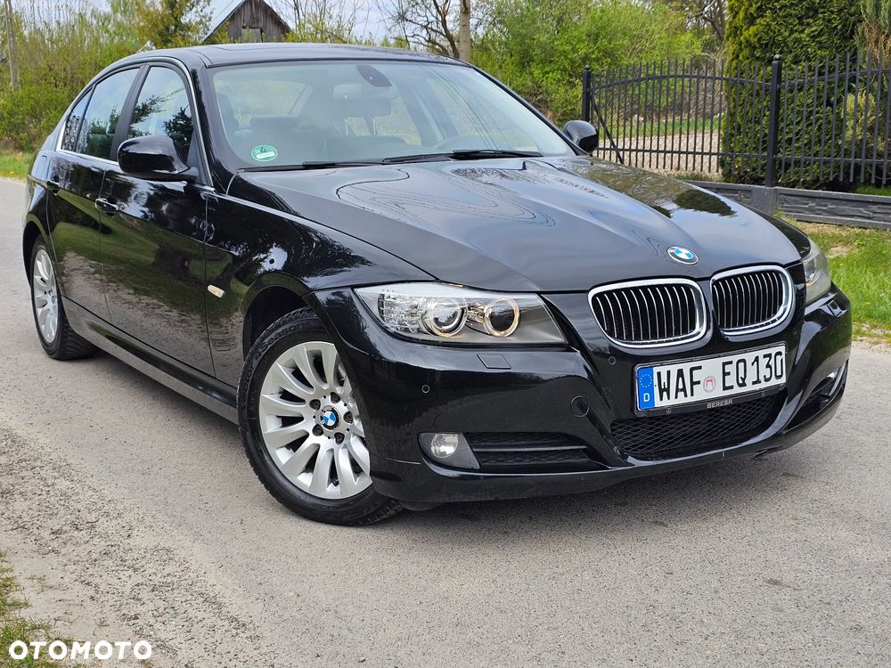 BMW Seria 3 320d DPF Edition Sport - 4