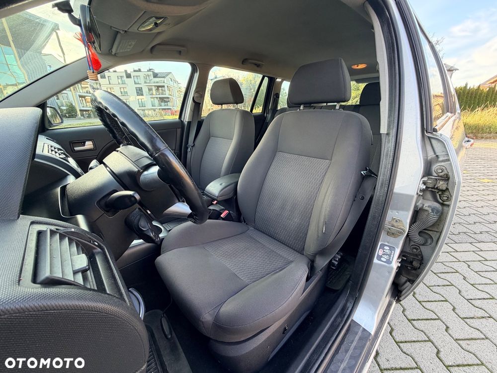 Ford Mondeo 2.0 Trend - 16