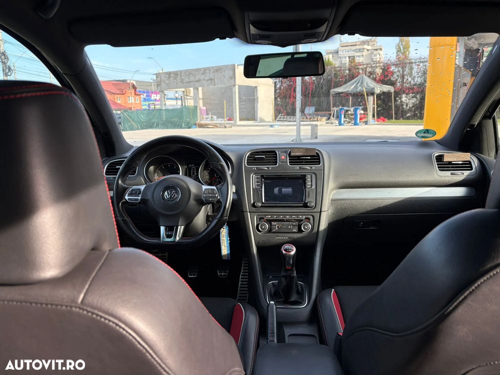 Volkswagen Golf 2.0 GTI adidas - 8