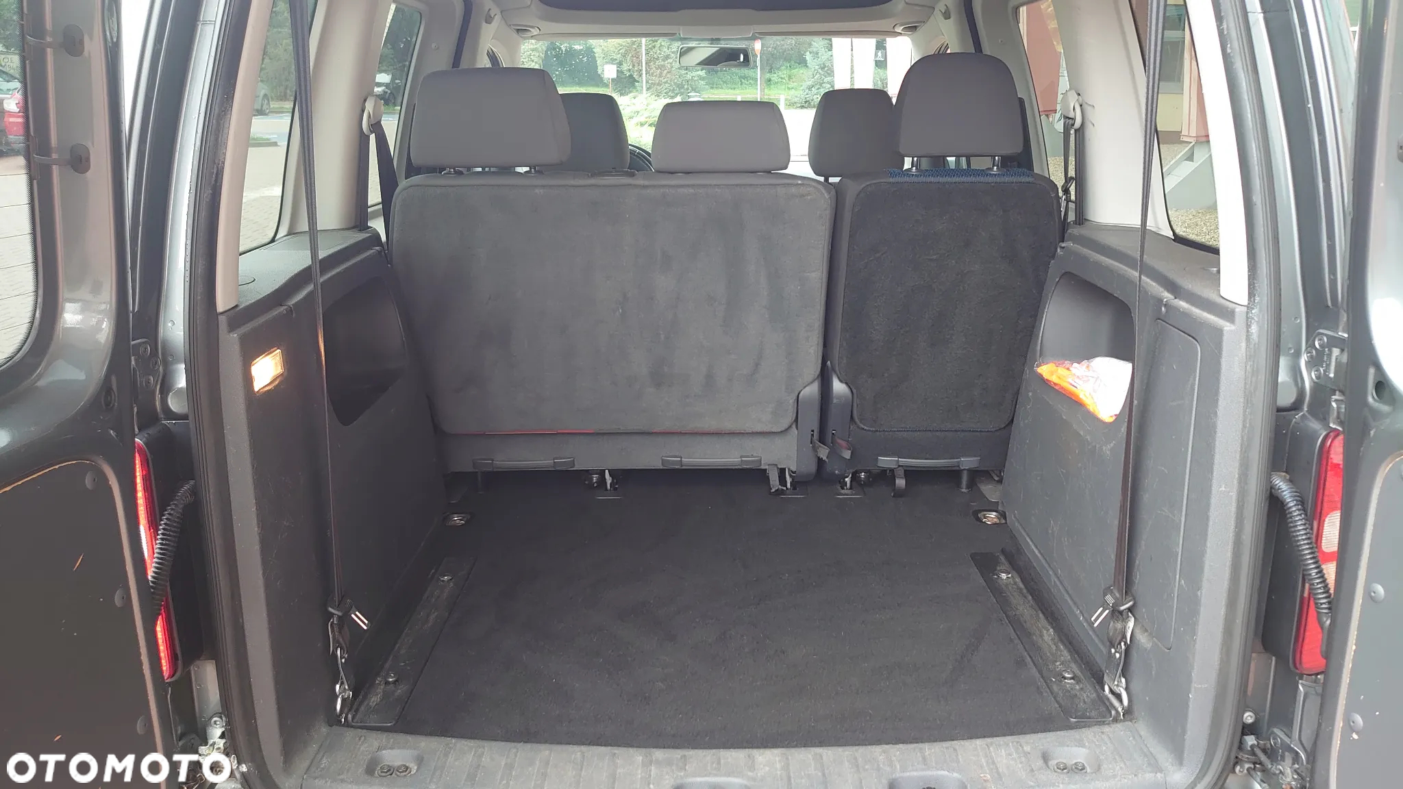 Volkswagen Caddy 1.2 (7-Si.) Edition 30 - 19