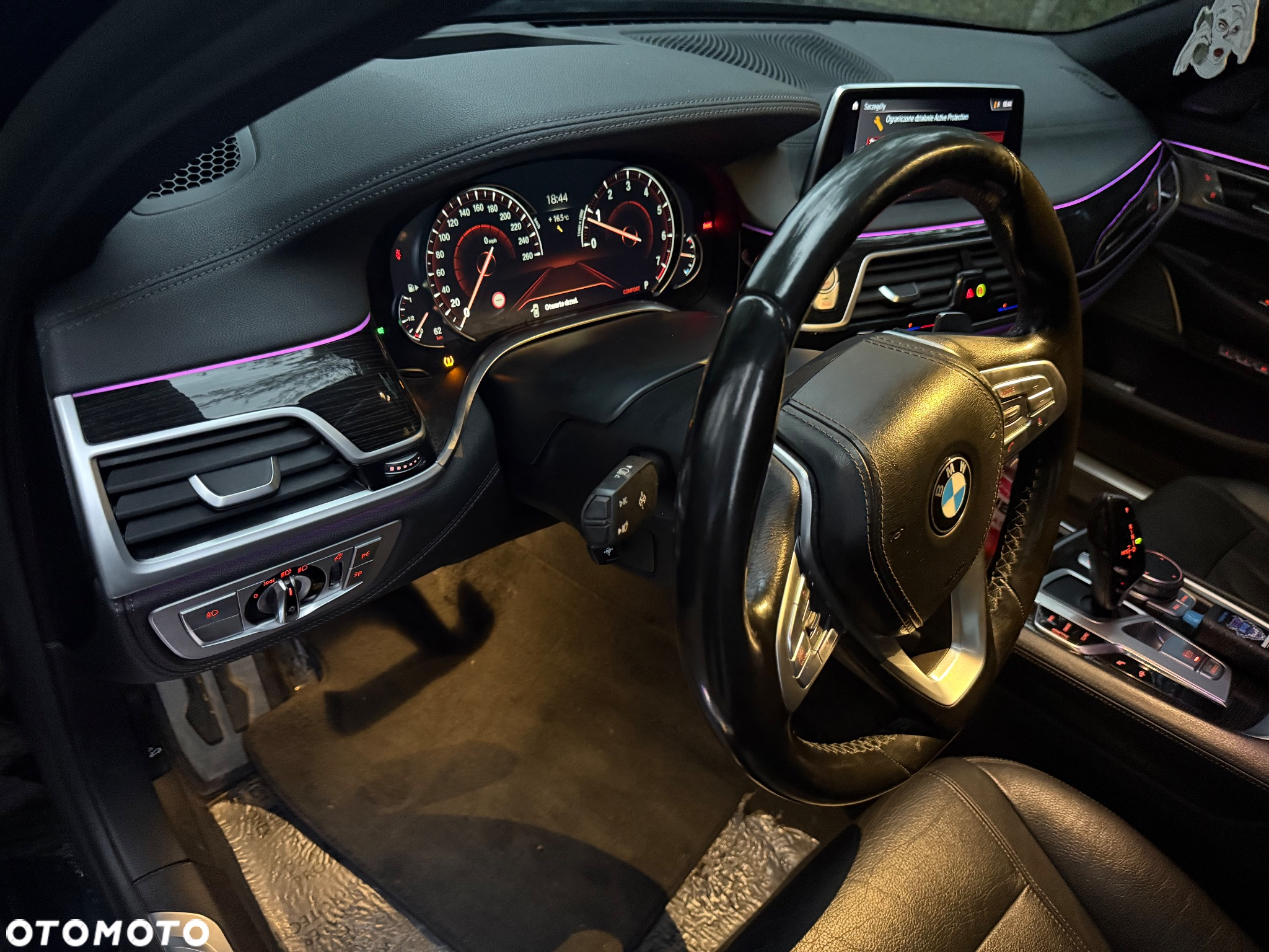 BMW Seria 7 740Li - 25
