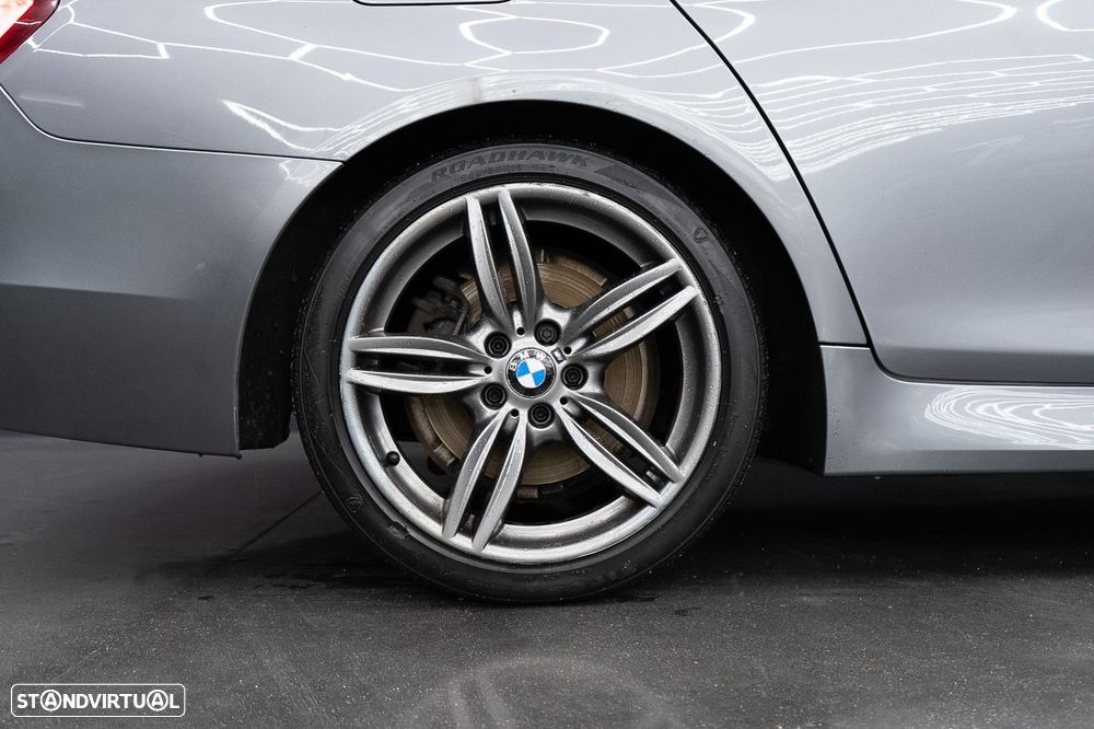 BMW 525 d Pack M Auto - 13