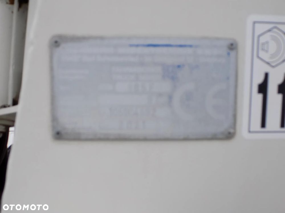 Mercedes-Benz 3240 AROCS/LIEBHERR/ - 19