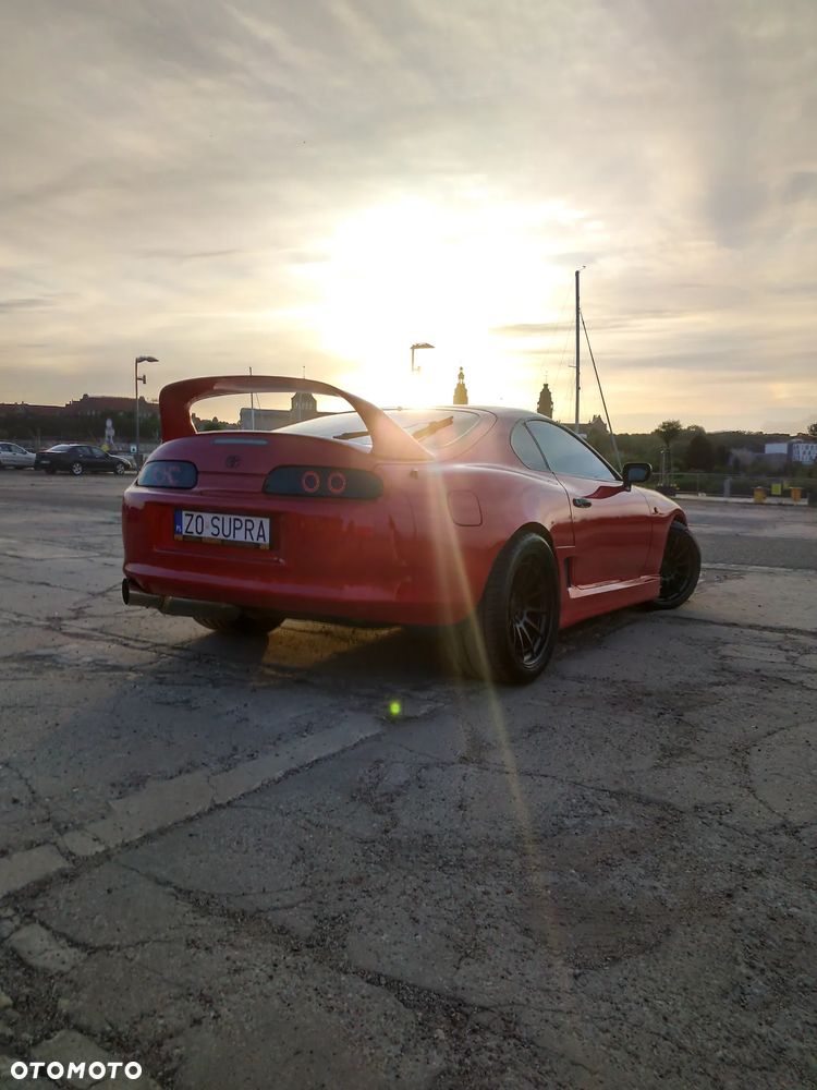 Toyota Supra - 8