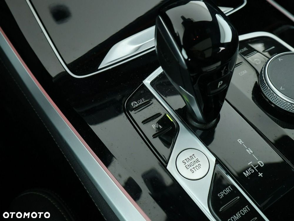 BMW X5 xDrive30d - 28