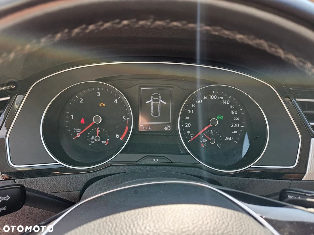 Volkswagen Passat 2.0 TDI BMT Comfortline DSG - 29