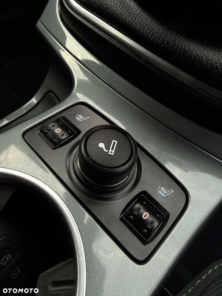 Ford C-MAX 1.6 TDCi Start-Stop-System Titanium - 30