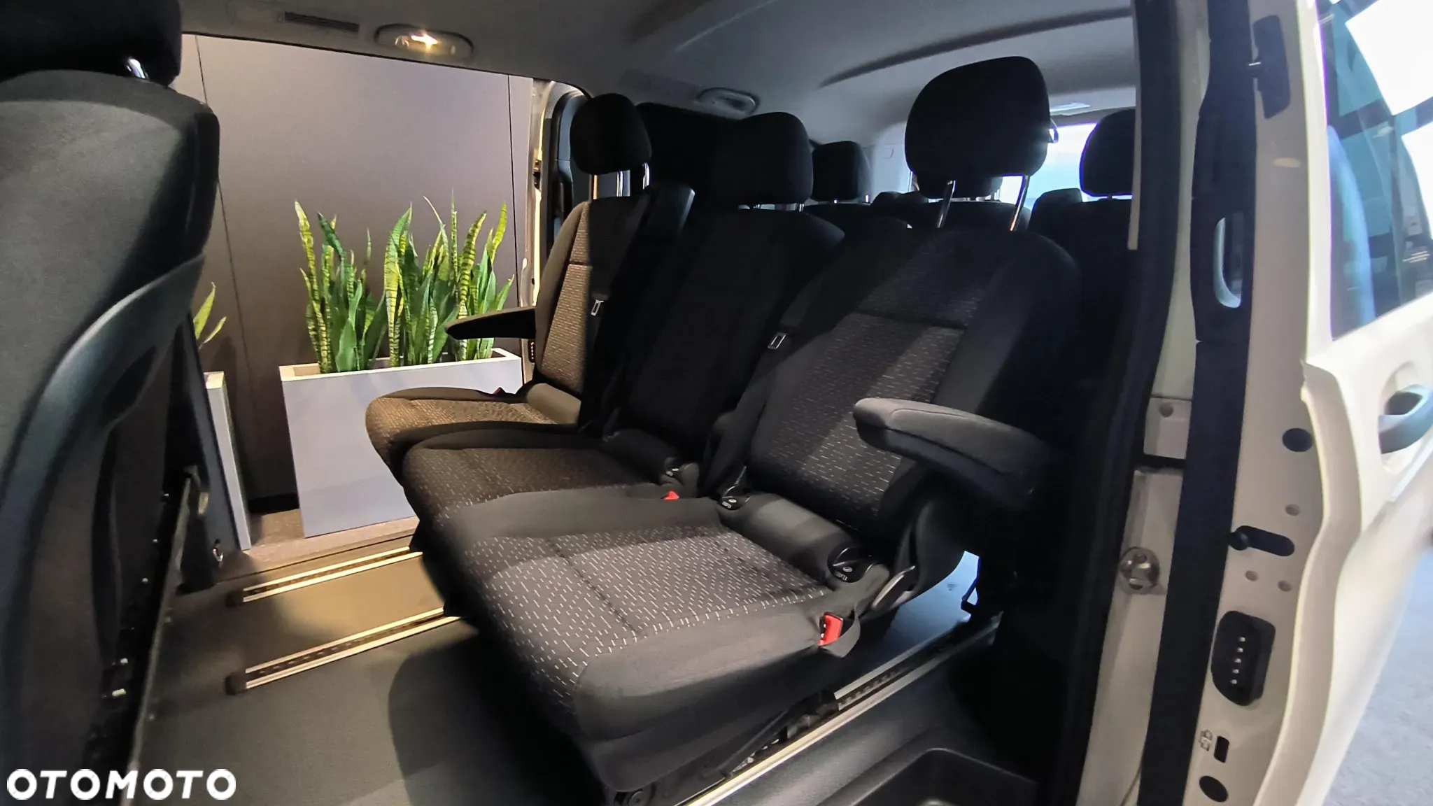 Mercedes-Benz Vito - 15