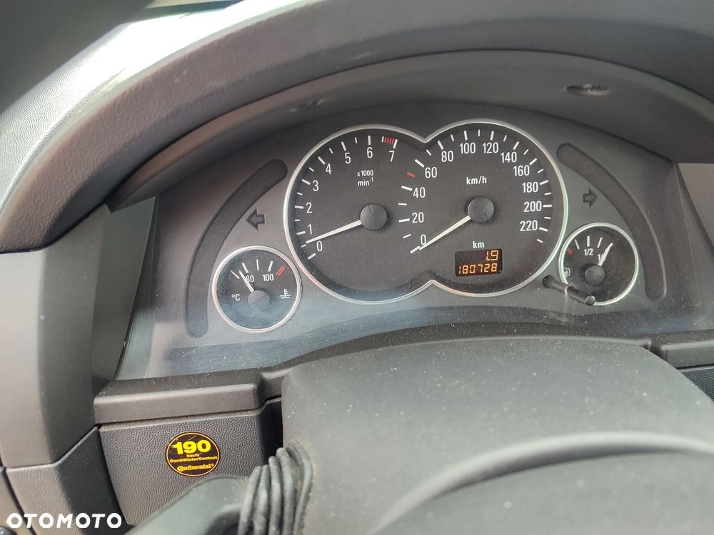 Opel Meriva - 23