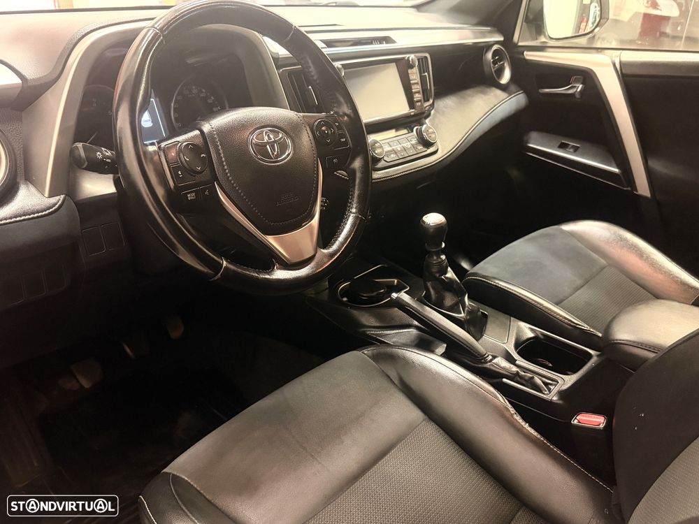 Toyota RAV4 2.0 D-4D Comfort - 5