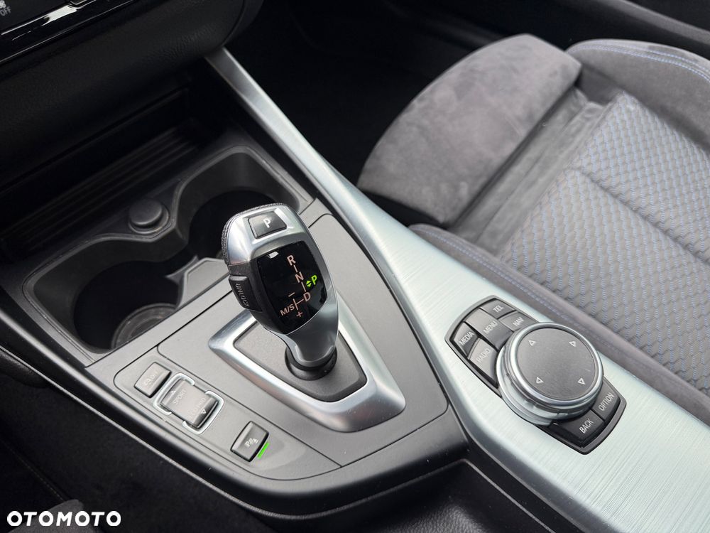 BMW Seria 1 - 14