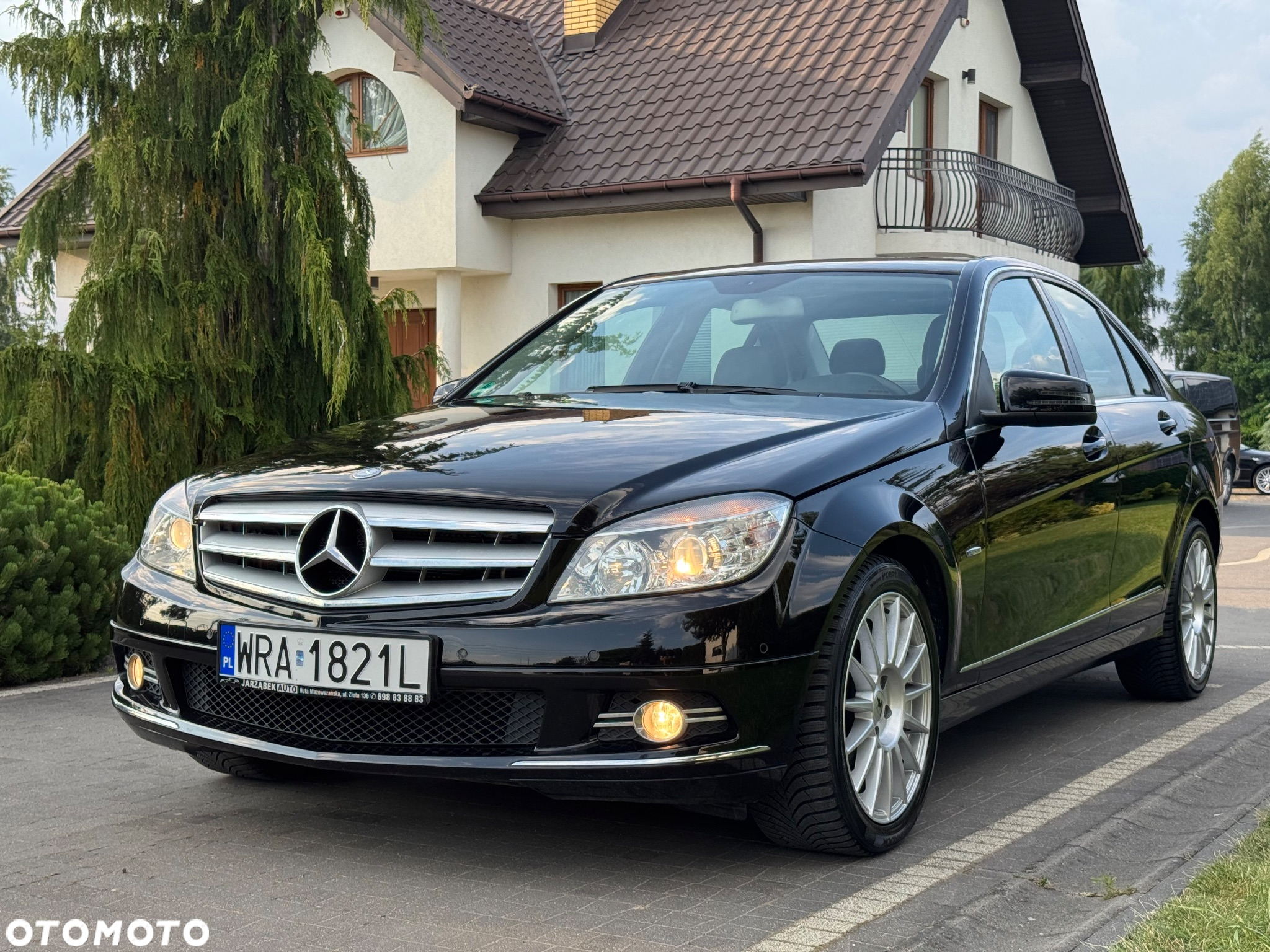 Mercedes-Benz Klasa C 180 T CGI Automatik BlueEFFICIENCY - 31