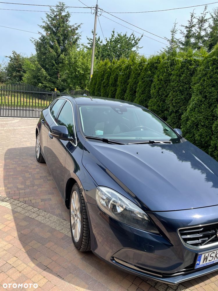 Volvo V40 D4 Drive-E Momentum - 1
