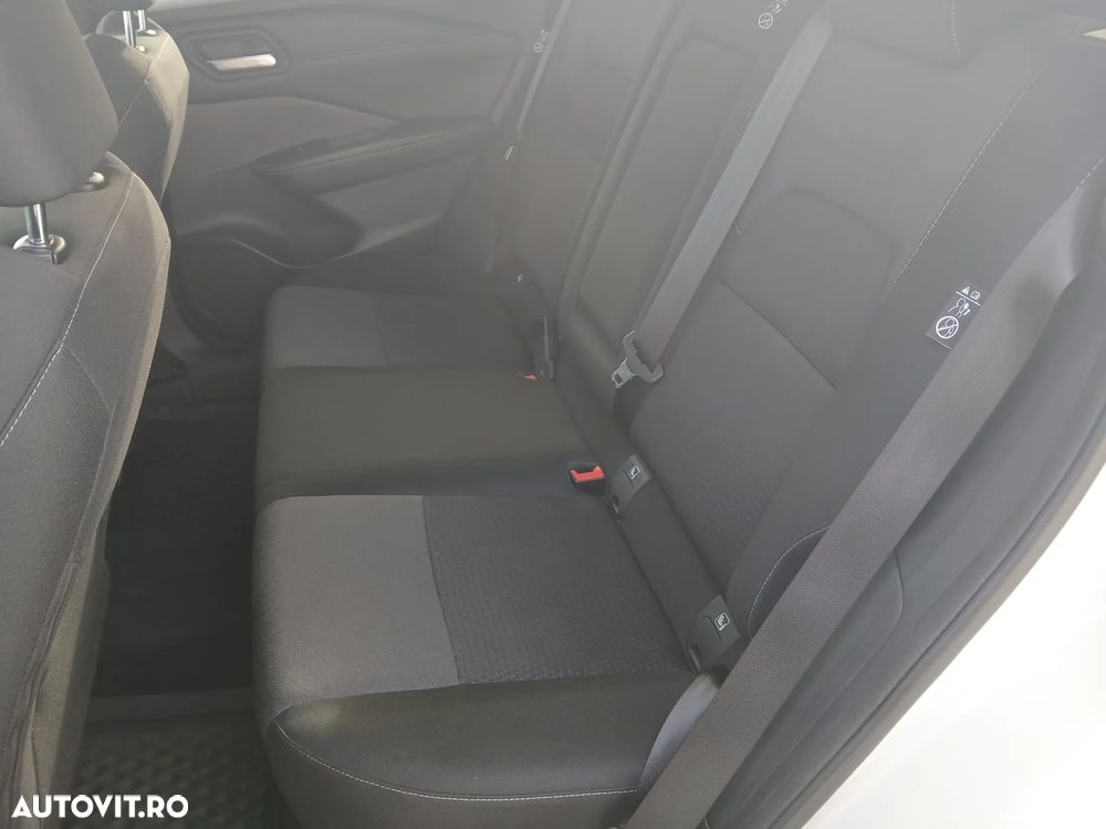 Nissan Qashqai 1.3 l MHEV N-Connecta - 13