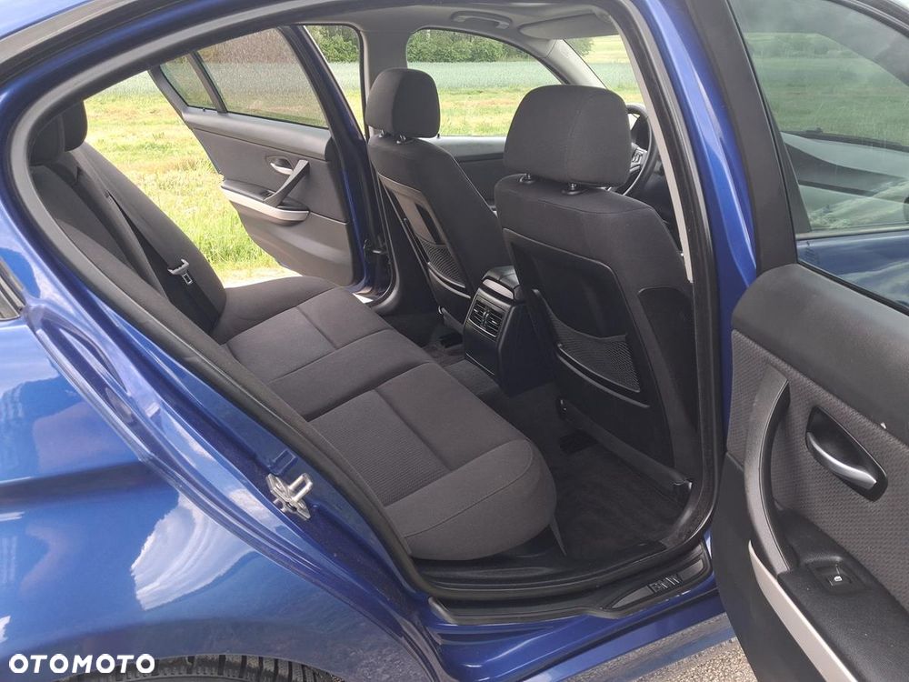 BMW Seria 3 - 28