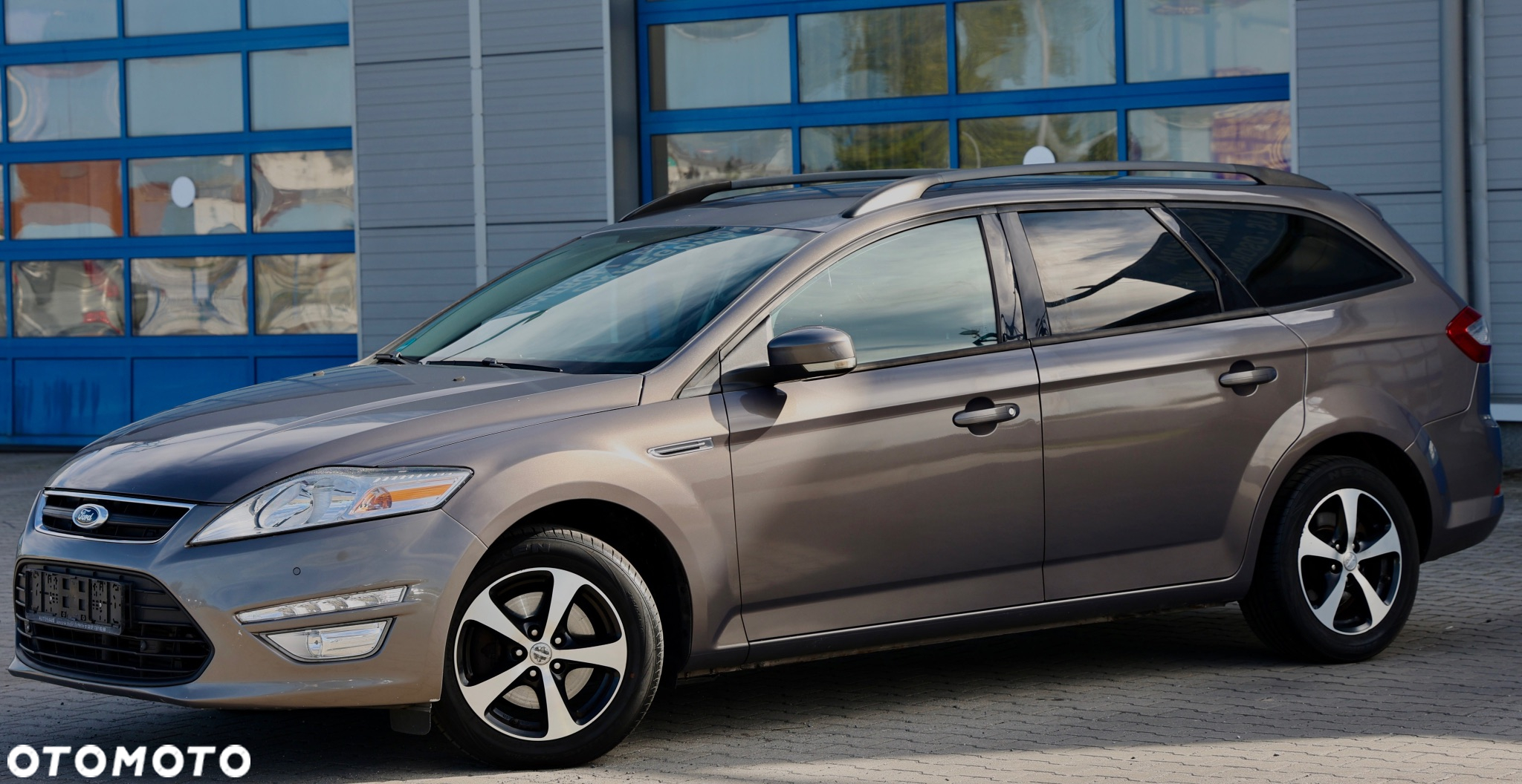 Ford Mondeo 1.6 T Ambiente - 10