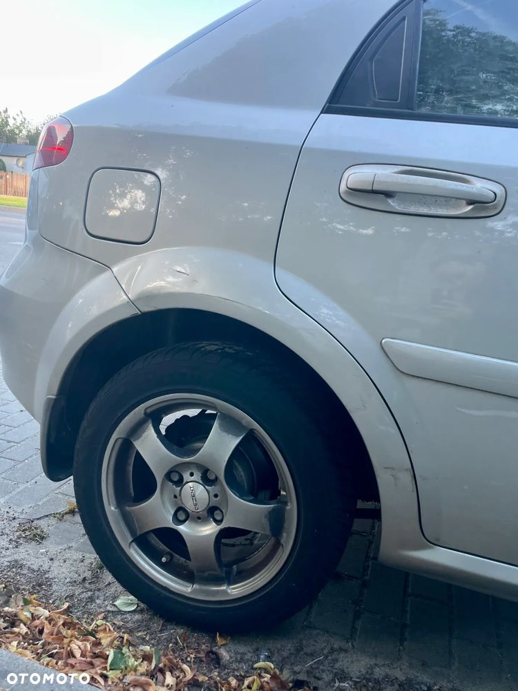 Chevrolet Lacetti - 6