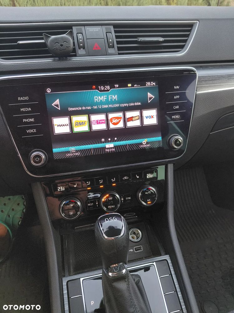 Skoda Superb 2.0 TSI Ambition DSG - 15