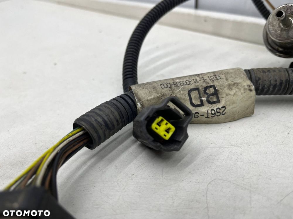 Listwa wtryskowa Mazda 2 Focus Fiesta 1.6b 1.4b 1.25b wtryski wiązka 98AG-14A390-LB - 3
