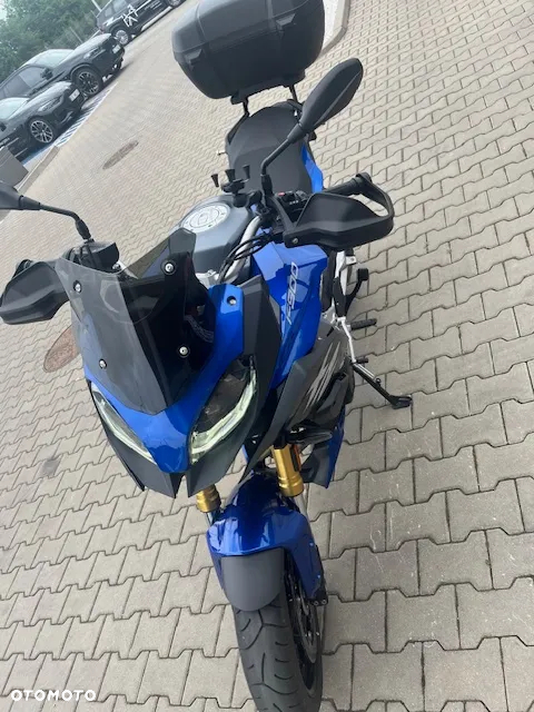 BMW XR - 4