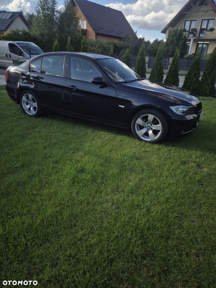 BMW 318I E90