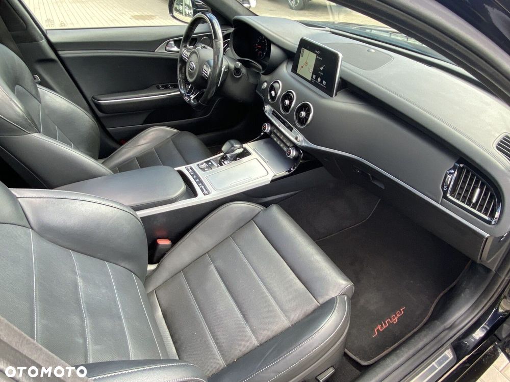 Kia Stinger - 21