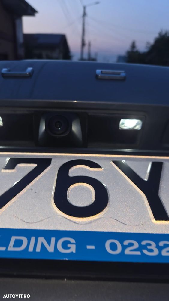 Ford Kuga - 11