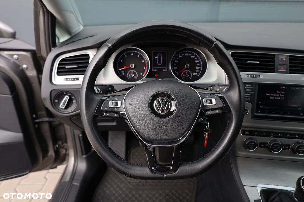 Volkswagen Golf 1.4 TSI BMT Comfortline - 16