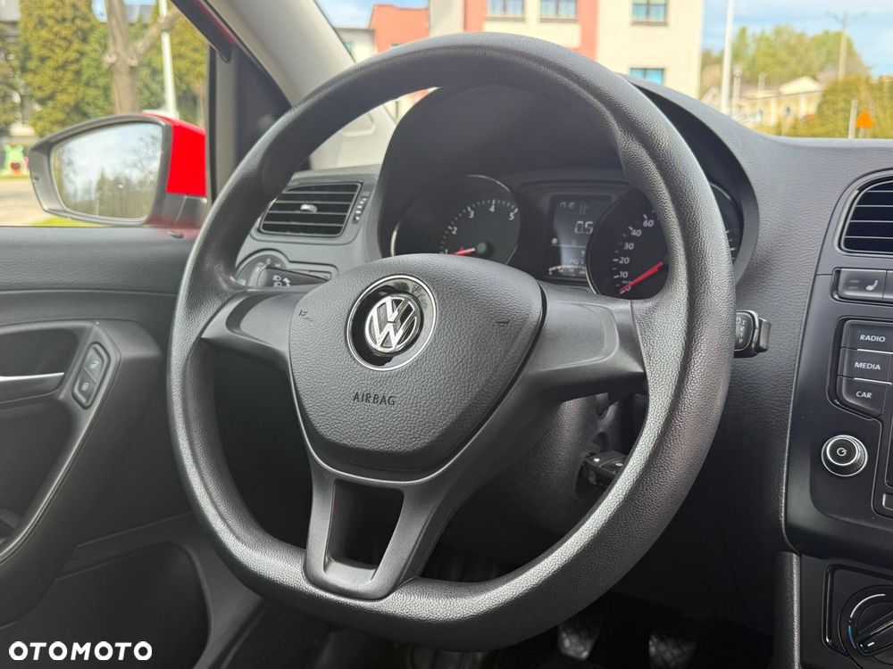 Volkswagen Polo 1.0 (Blue Motion Technology) Comfortline - 14