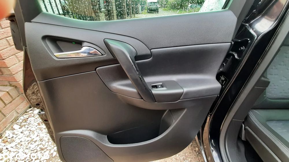 Opel Meriva 1.4 T Cosmo S&S - 18
