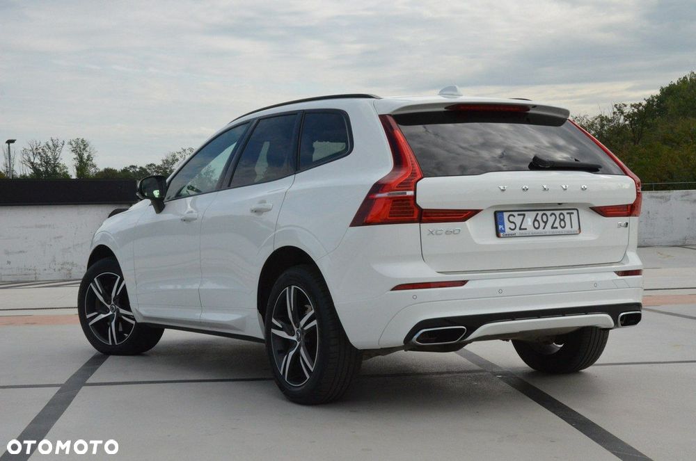 Volvo XC 60 B4 D Geartronic RDesign - 12