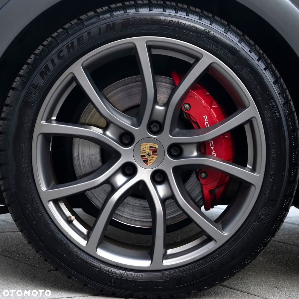 Porsche Cayenne - 14