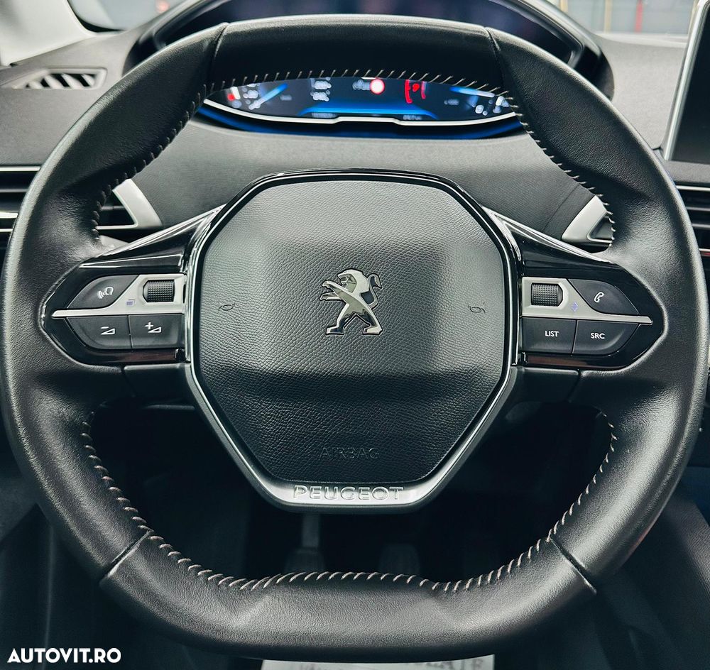 Peugeot 3008 PureTech 130 Stop & Start GPF Active - 28