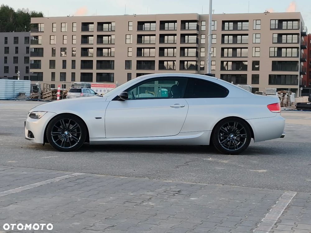 BMW Seria 3 330d - 4