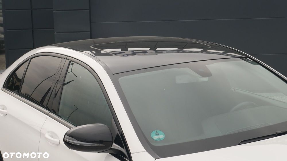 Mercedes-Benz Klasa E - 19