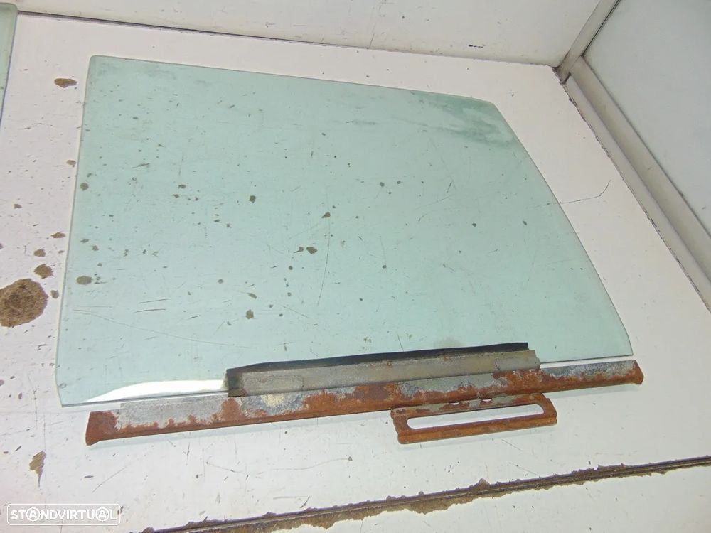 Mercedes 180 ponton vidros - 7