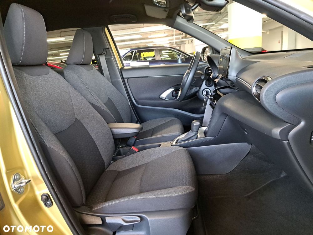 Toyota Yaris Cross Hybrid 1.5 Comfort - 16