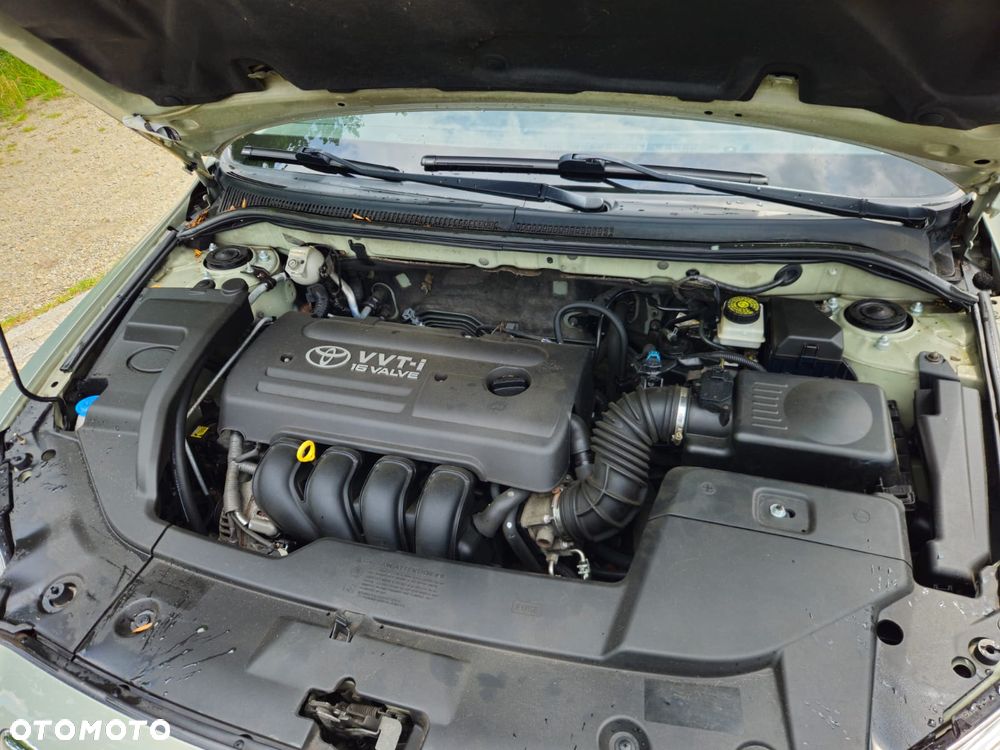 Toyota Avensis 1.8 VVT-i Sol - 14