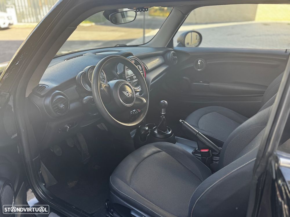 MINI 3 Portas One D - 9