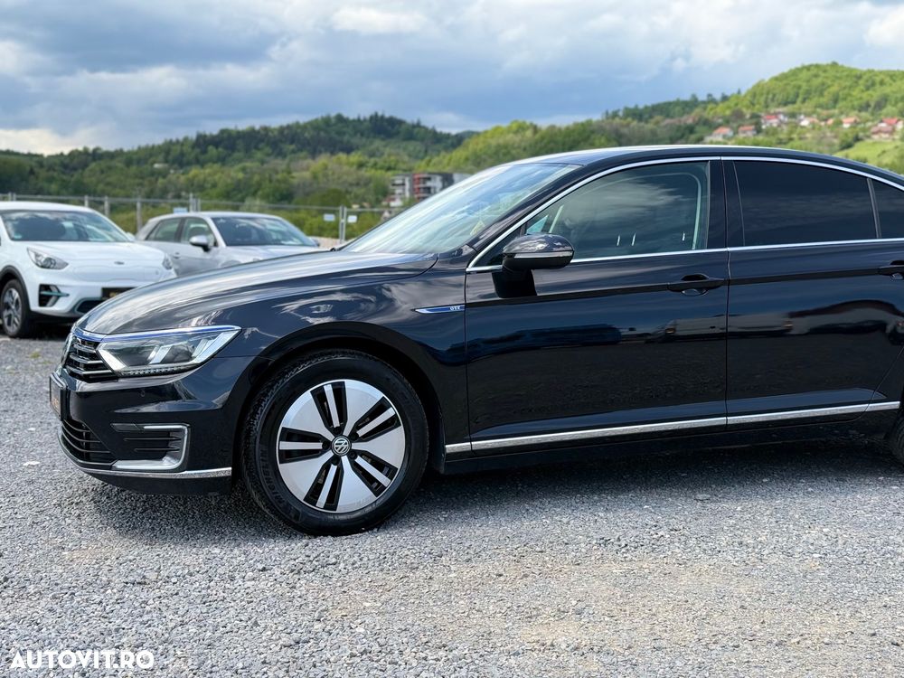 Volkswagen Passat - 35