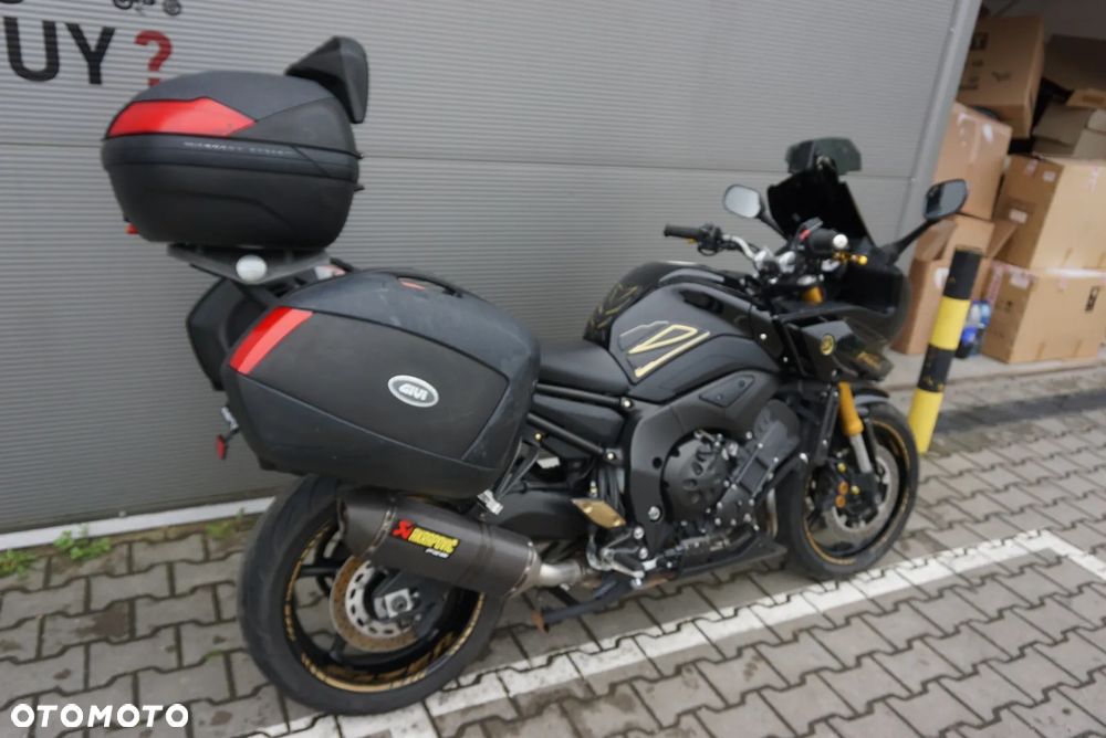 Yamaha FZ8 - 3