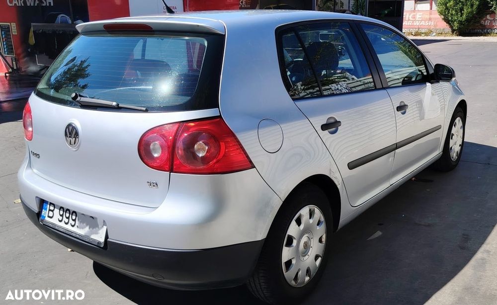 Volkswagen Golf - 6