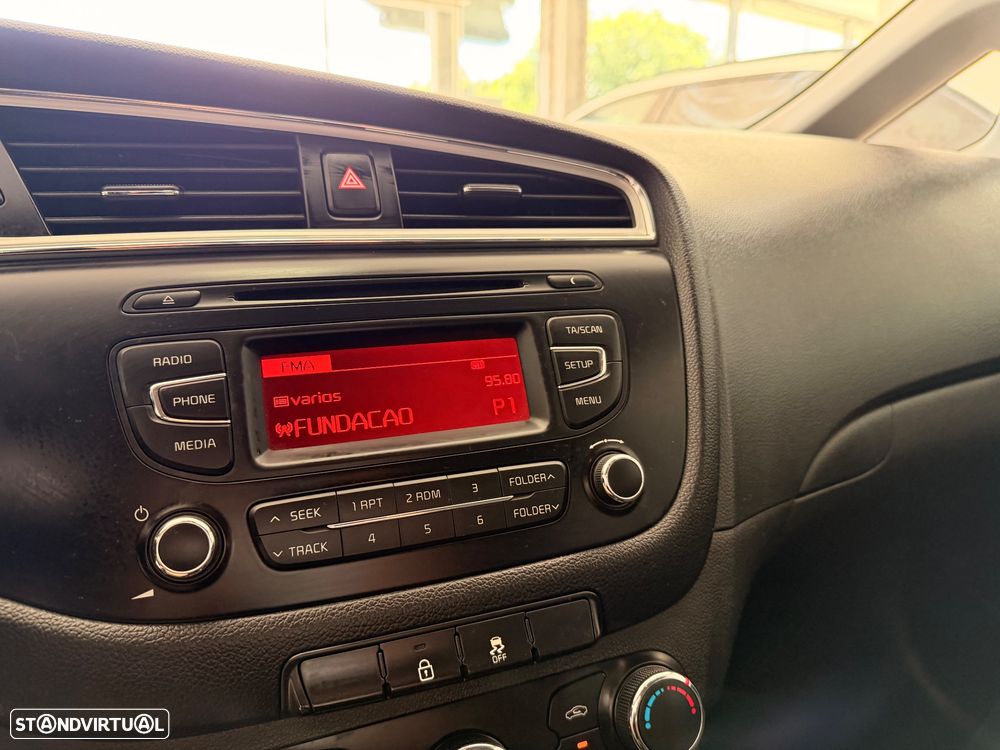 Kia Ceed SW 1.4 CRDi Prime - 7