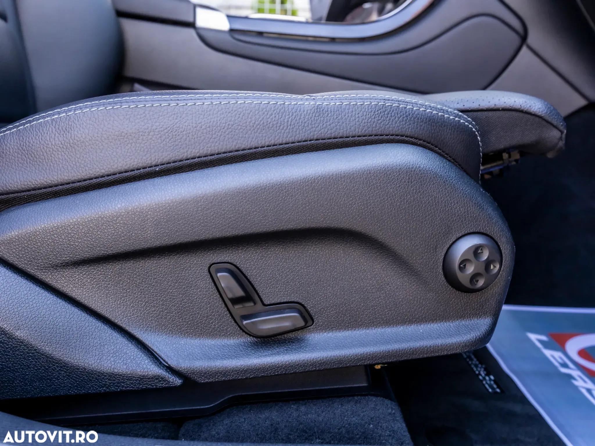 Mercedes-Benz GLC 300 e 4Matic 9G-TRONIC - 21