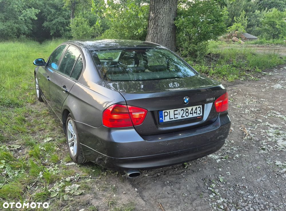 BMW Seria 3 318i - 7