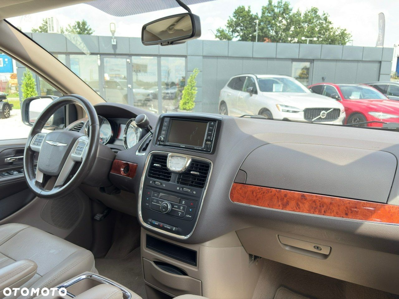 Chrysler Town & Country 3.6 Limited - 12